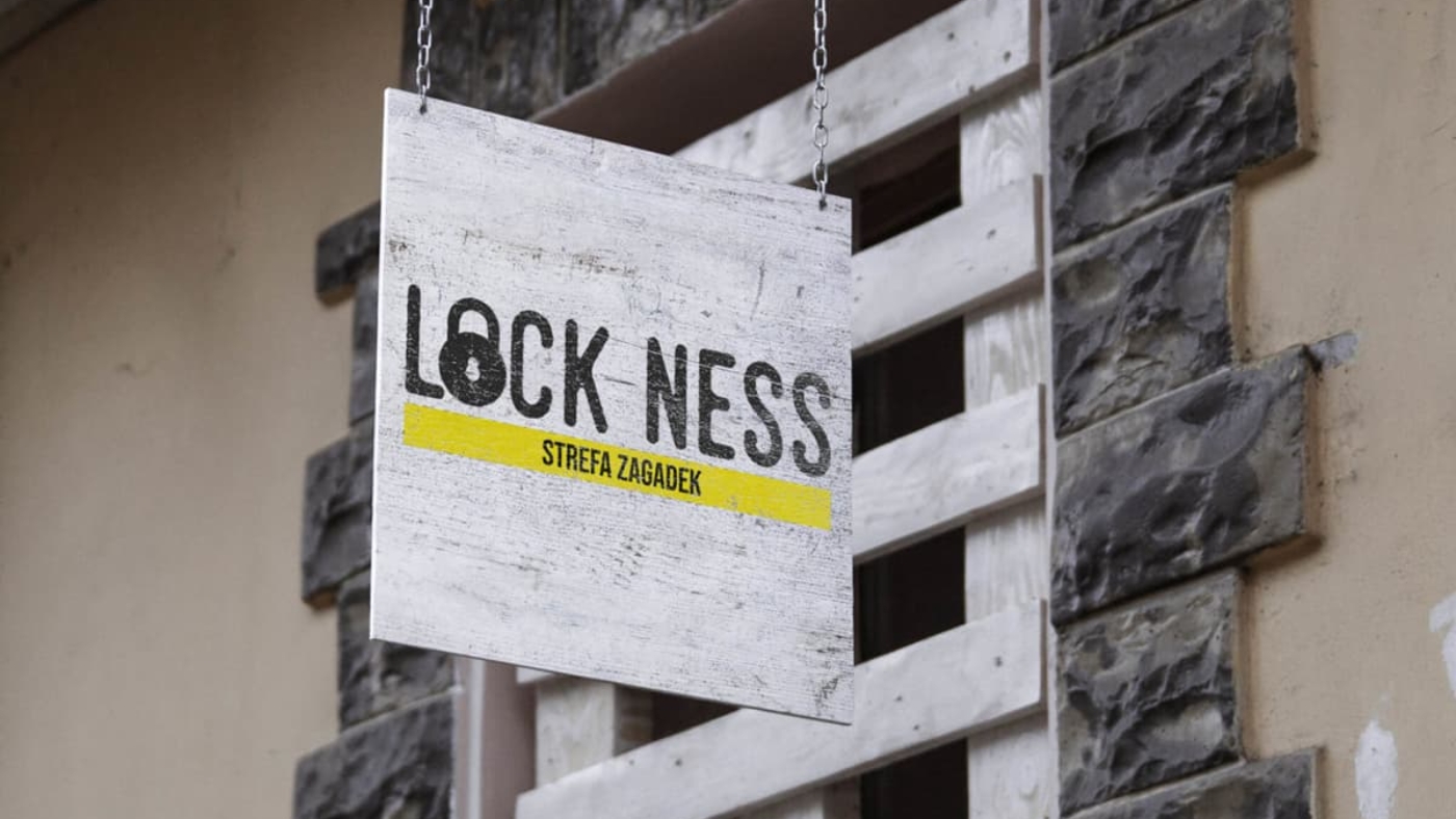 mockup-lockness-logo